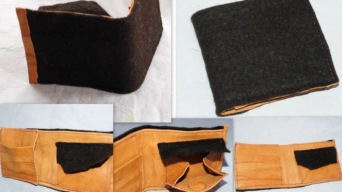 Elegante portafoglio in pelle marrone aperto su un tavolo di legno con alcune monete e scontrini